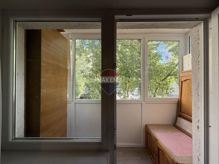 Apartament cu 2 camere, aleea Moldoveanu, et 1. - 12