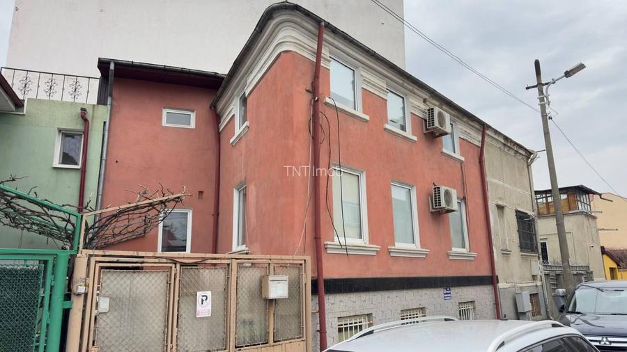 Vila cu 4 camere D+P+1 | Piata Unirii | Bd. Marasesti | 2 locuri parcare - 37