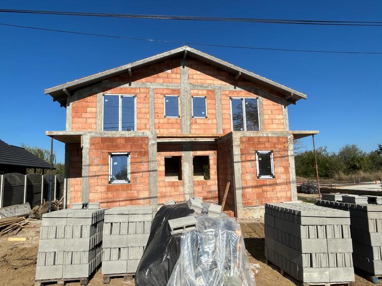 Jumate de duplex in Bucovat, 0% Comision prin Poremo Imobiliare