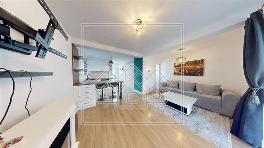 Casa de vanzare, facilitati smart, 3 camere, 2 bai, predare la cheie