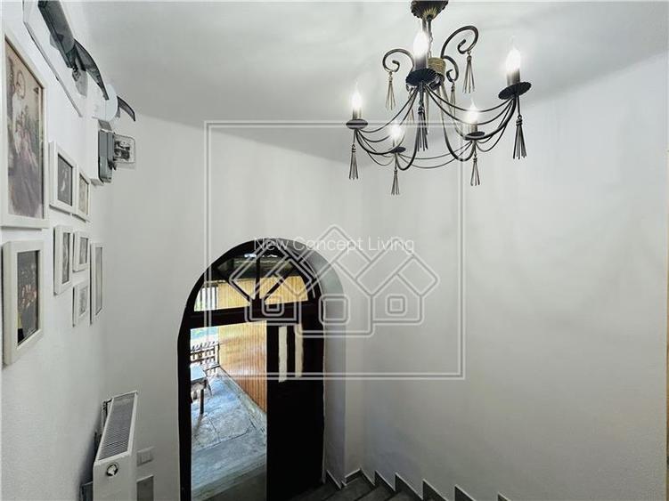 Casa la tara, teren mare, mobilata si utilata, zona foarte linistita - 33