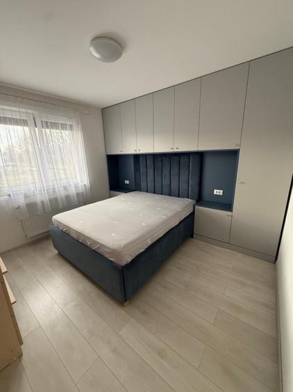 Apartament 2 camere + parcare - de vânzare