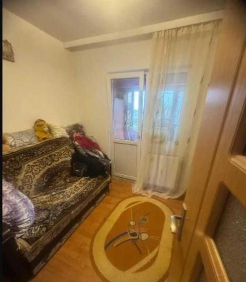 APARTAMENT 3 CAMERE DECOMANDAT ZONA INEL 1