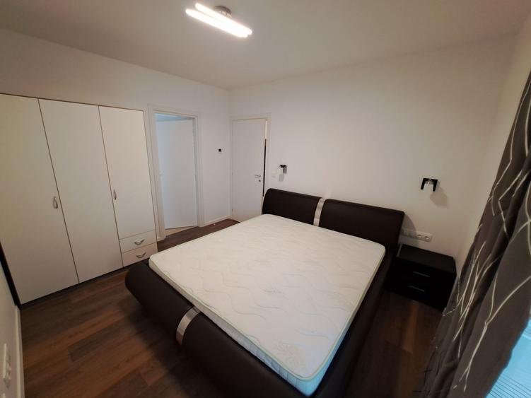 Apartament 3 camere , bloc 2021, etaj intermediar, zona Lipovei