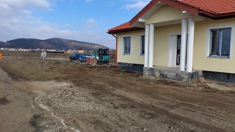 Casa | Zona Sanpetru | Construcție Noua | 512 Mp Teren - 2