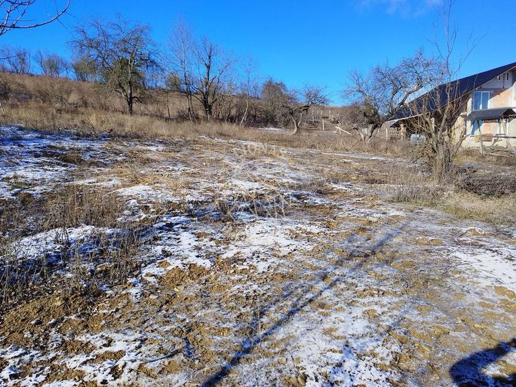 Teren intravilan 1425 mp-pretabil casa P+2E-Zona Drumul Tarpiului