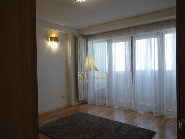 Apartament de inchiriat cu 3 camere- Bd. Decebal