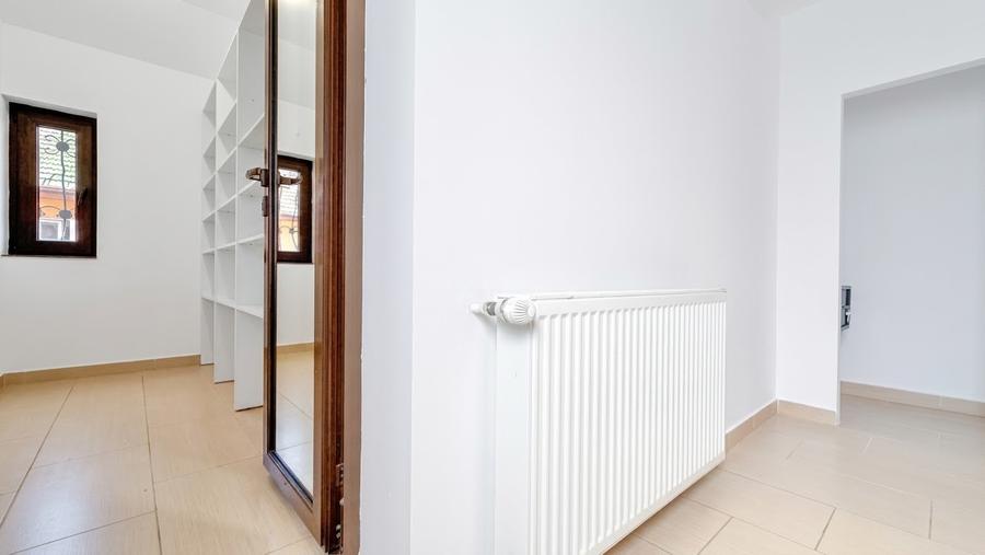 CASĂ TIP DUPLEX CU TEREN DE 175 MP | 121 MP UTILI | 2 LOCURI PARCARE