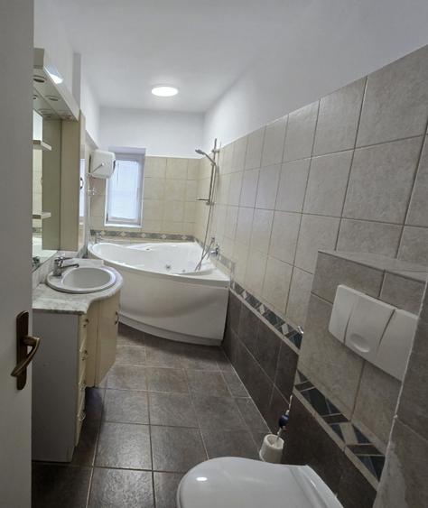 Oferta inchiriere 4 camere tip duplex pe bulevardul Unirii ( zona tribunal )