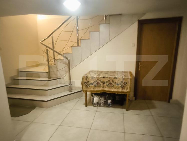 Casa D+P+E+M, 440 mp utili si 735 mp teren, zona Centrala