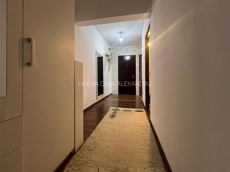 Apartament de vanzare cu 3 camere in Nicolina - 14