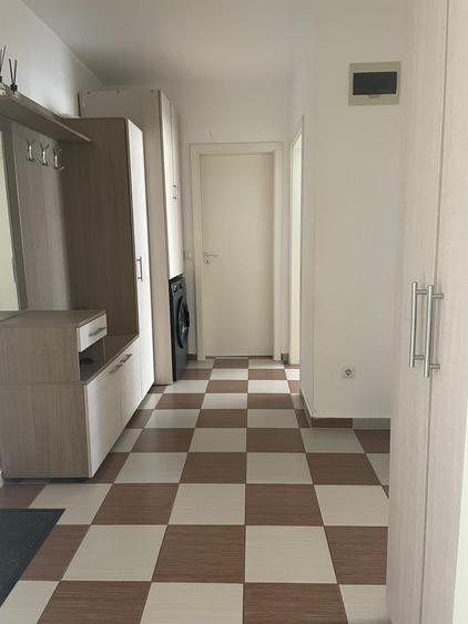 Apartament 2 camere zona Avantgarden mobilat/utilat(loc de parcare)