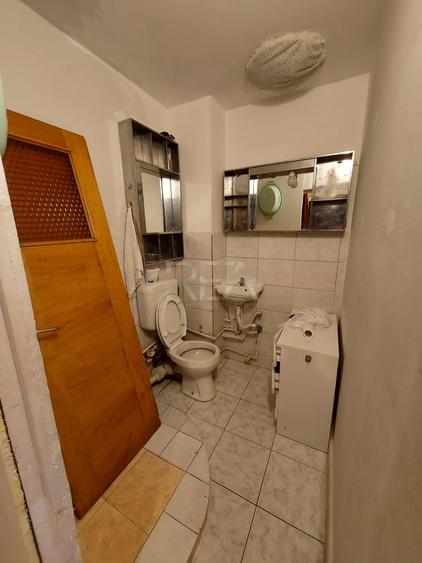 3 camere Vitan decomandat, an 1981, metrou, 62 mp, anvelopat