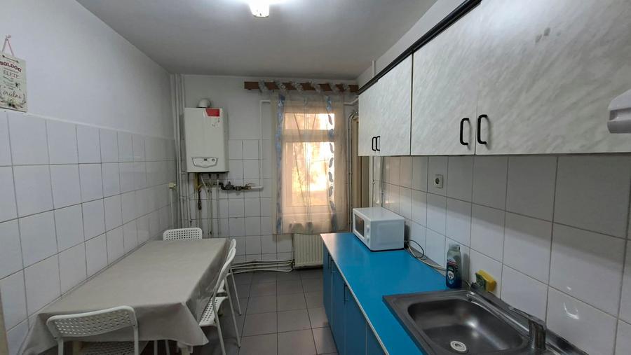 De inchiriat apartament 3 camere, Tg. Mures, Cornisa (UMF)