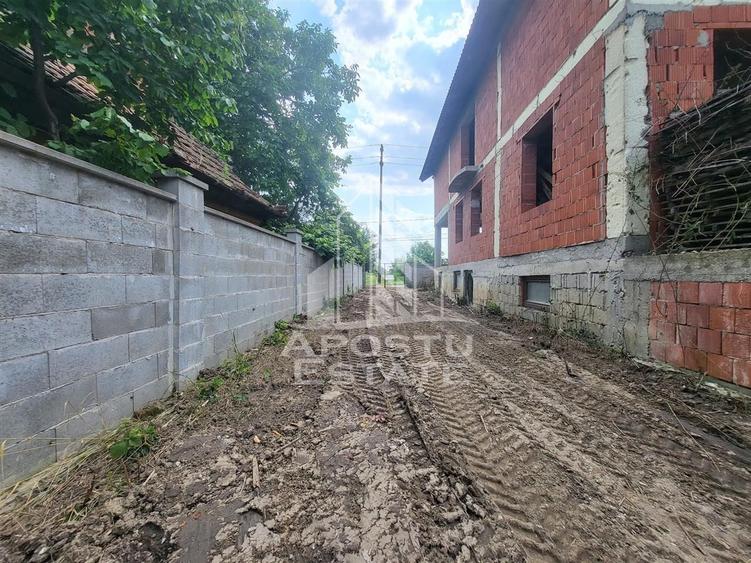Casa individuala de vanzare, 10 camere, teren 1.100 mp, Freidorf
