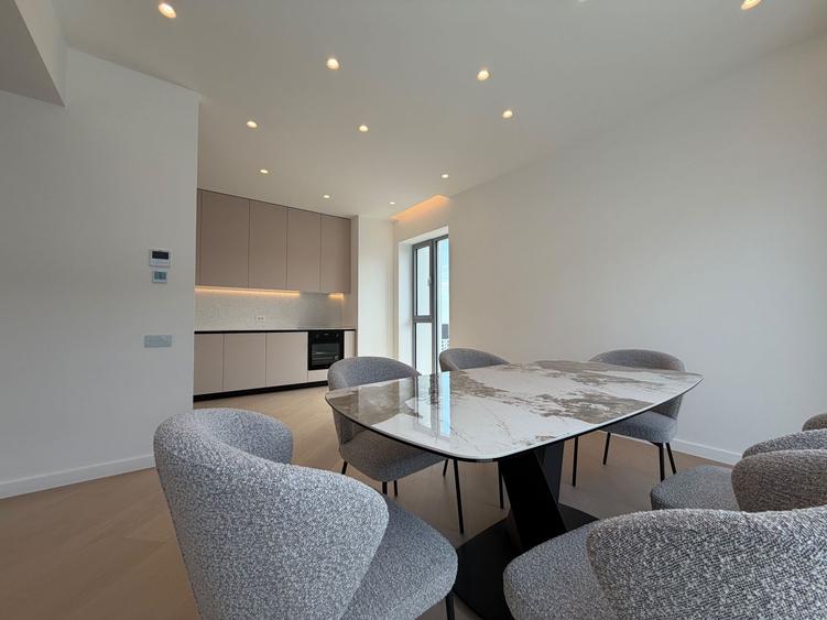 Penthouse Duplex Spectaculos de Închiriat  | Aviatiei Promenada