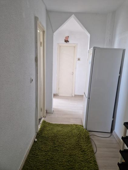 Apartament 2 camere zona Liceul Mihai Eminescu , etaj 9 cu lift nou , mobilat