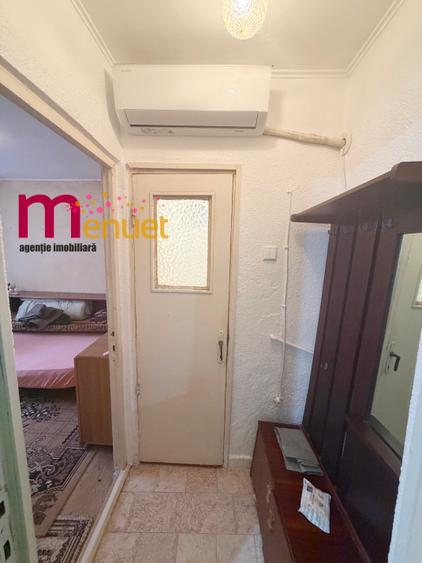 Apartament 2 camere,strada Alunisului,parter