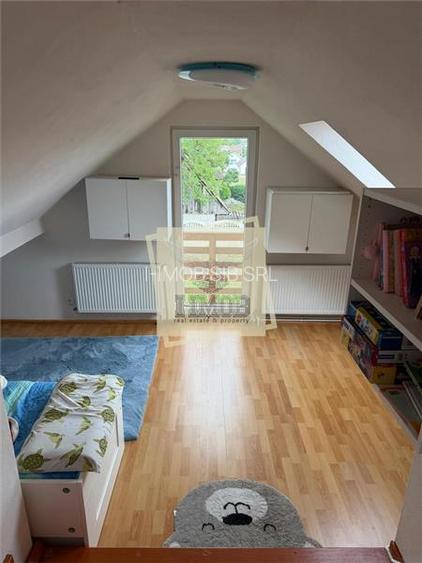 Casa cu 6 camere 2 bai si 1030 mp teren in Viile Sibiului - 11