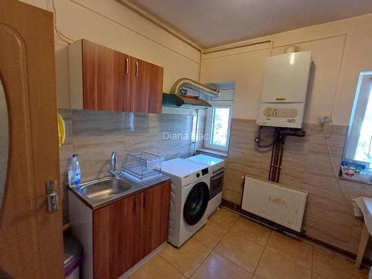 Apartament 2 camere decomandat | 58 mp total | Priveliște superbă | Str. Vulcan - 9