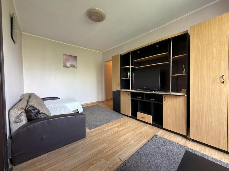 Apartament 3 camere, 42 mp - zona Dacia