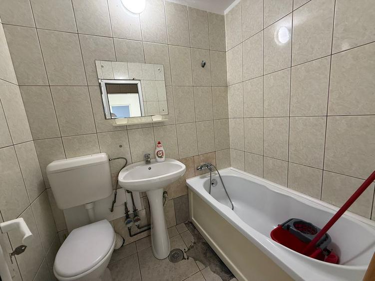 APARTAMENT 2 CAMERE DECOMANDAT ETAJ 1 VALEA OLTULUI METROU