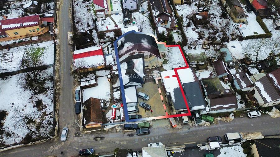 Casă / Vilă cu 10 camere de vânzare în SIGHETUL MARMATIEI zona Central - 3
