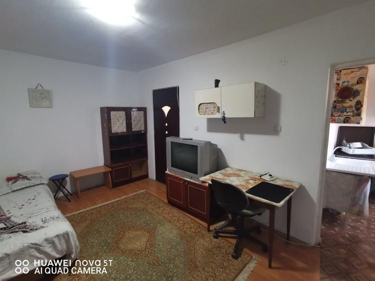 Girocului 1 camera 200 euro