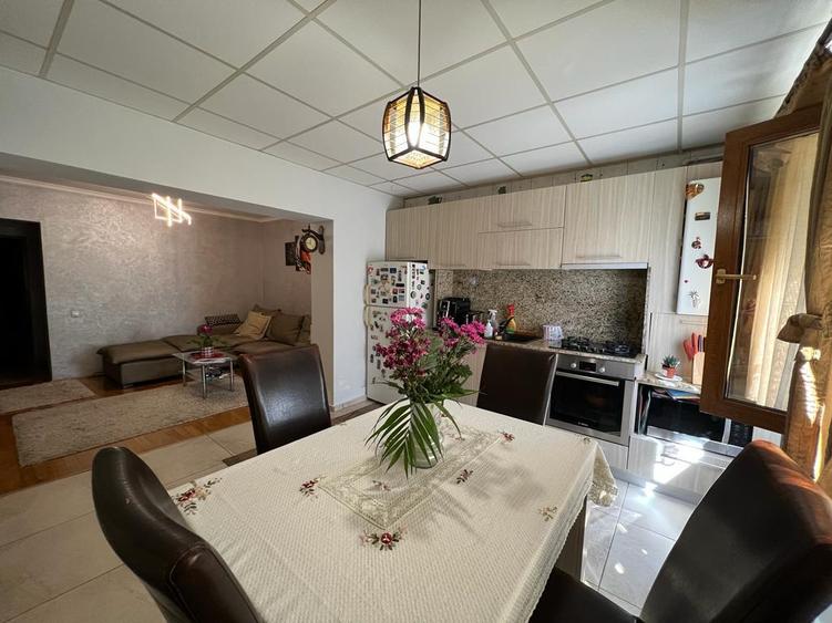 Apartament 3 camere Faleza Nord