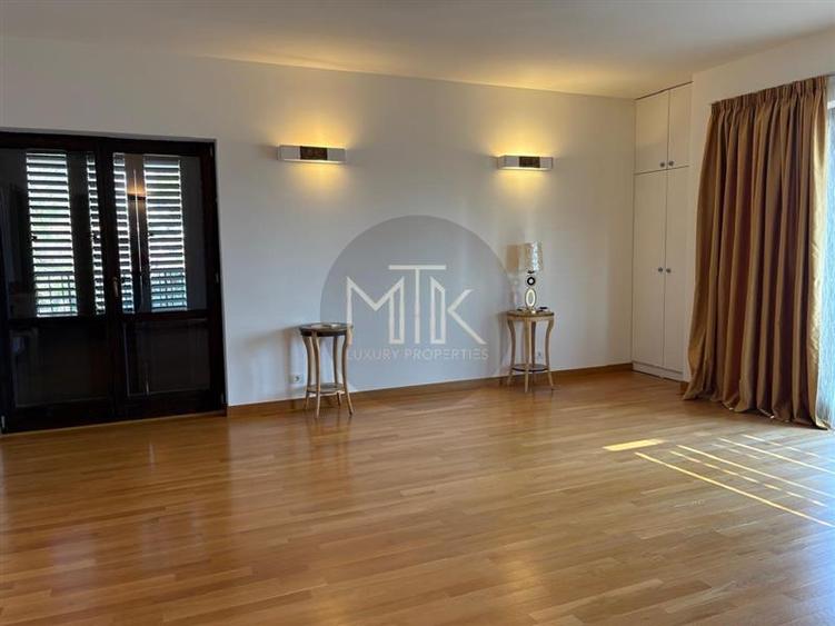 Vila Exclusivista cu piscina 10 camere I Erou Iancu Nicolae - Baneasa Zoo
