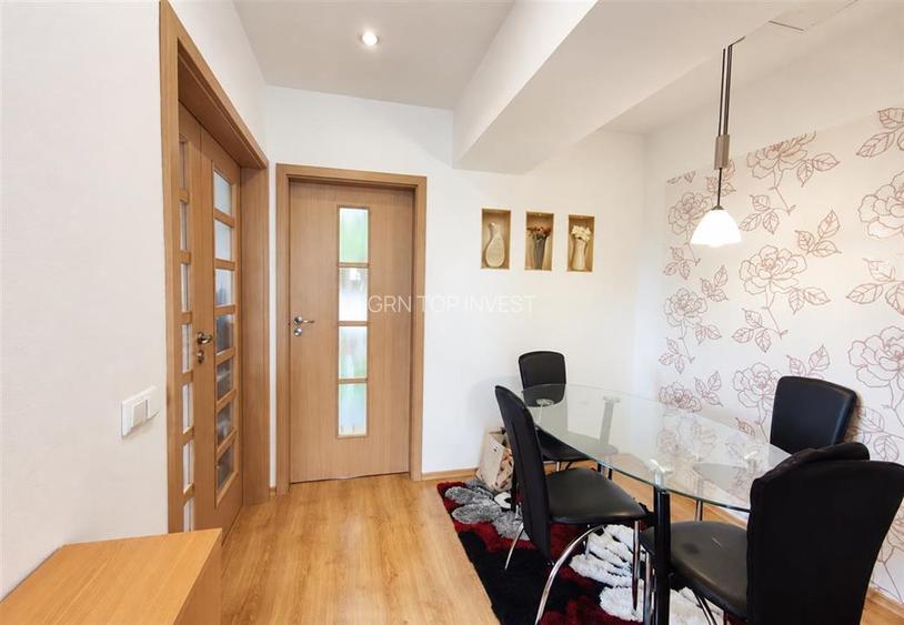 Apartament 3 camere 2 bai si balcon  Calea Poplacii - 11
