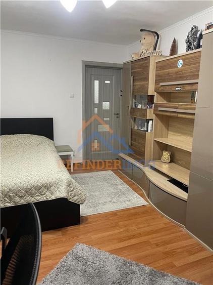 Apartament de vanzare cu 2 camere, zona Titan