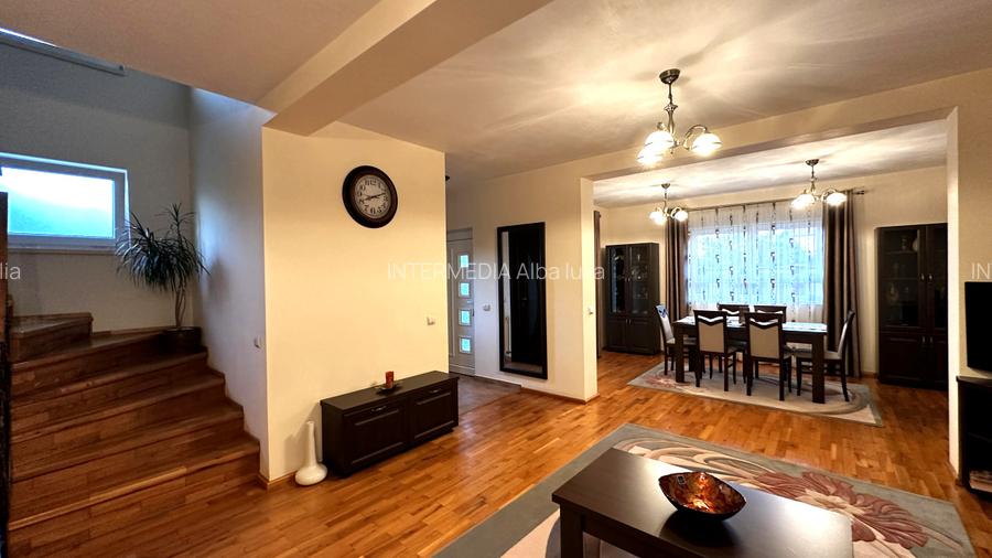 Casă Superba | CETATE Izvorului | 326 mp Teren | Curte | Terasă | Grădină - 2