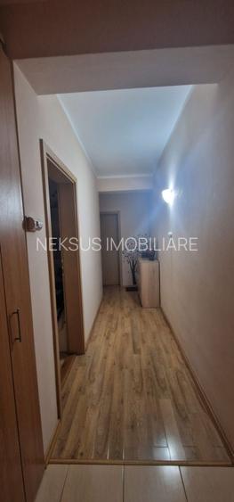 Apartament de vânzare cu 3 camere zona Stadion - 2