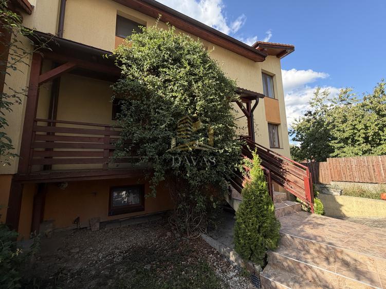 Duplex de Închiriat cu 4 camere | Zona Andrei Muresanu | Zona retrasa