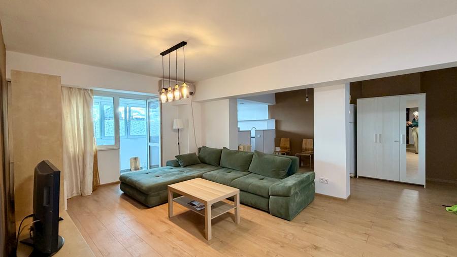 Apartament 3 camere de închiriat, zona 1 Mai