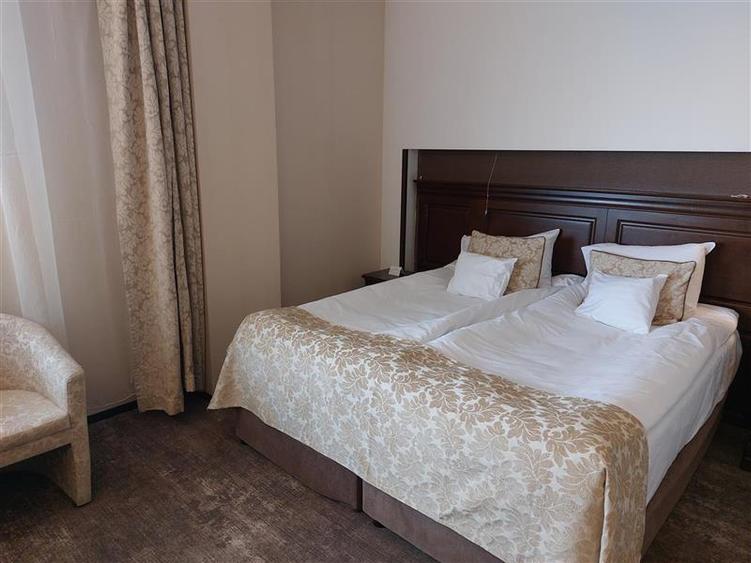 APARTAMENT 3 CAMERE, HOTEL ALPIN, POIANA BRASOV