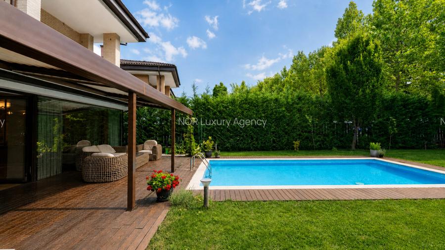 Vilă în Oxford Gardens | 490 mp Utili | Teren 1.300 mp | Piscină Încălzită - 3