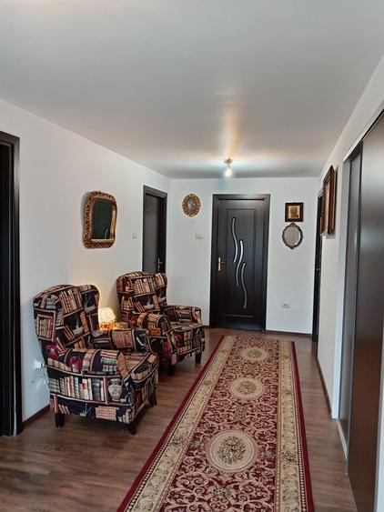 Casa individuala S+P+M, 7 camere,teren 1100 mp, Pâclișa