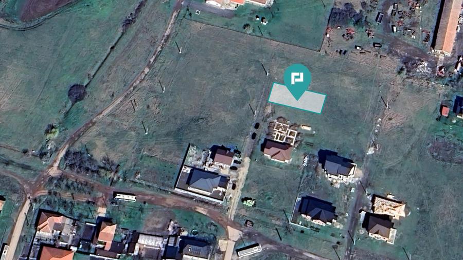 Loc de casa de 540mp în Livada