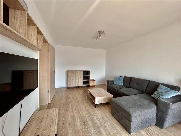 De inchiriat - apartament 2 camere Coresi