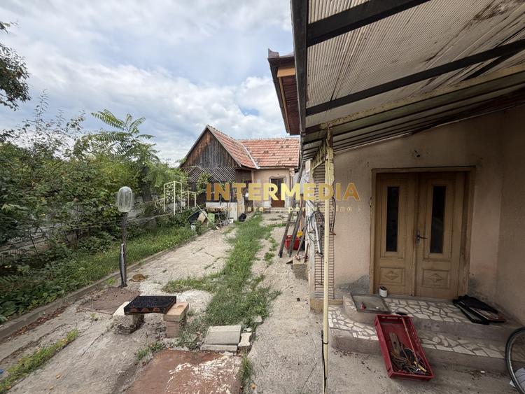 OKAZIE! Casă Centru 4 Camere Baie Bucatarie 483 mp Teren Renovabila Asfalt Utili