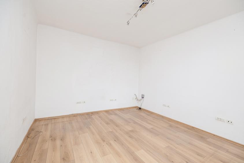 Apartament 2 camere decomandat, centrala – Revolutiei