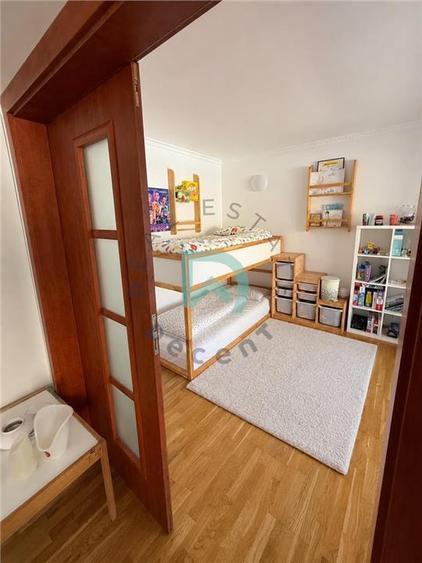Apartament 4 camere, Tractorul, Brasov