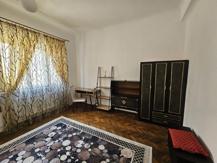 Apartament central, 3 camere, 80 mp, zona Clinicilor, Parcul Central!