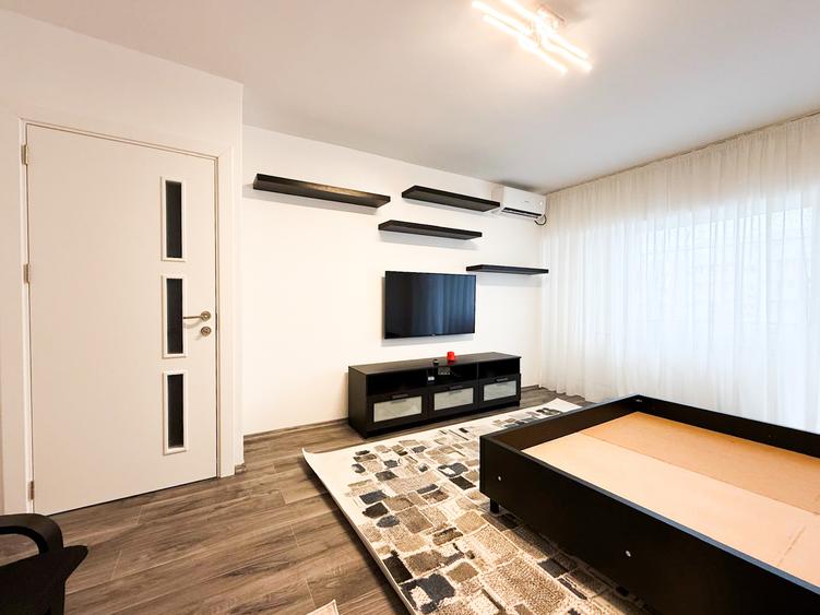 Vitan Mall, studio luminos, mobilat si utilat modern, prima inchiriere
