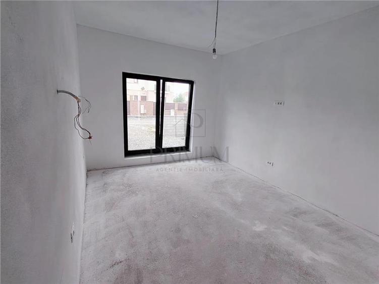Comision 0 - Duplex modern - canalizare - zona accesibila