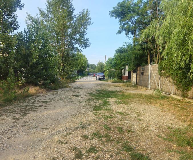 TEREN  CENTRAL  CLINCENI CU AUTORIZATIE  DE  CONSTRUCTIE  SI CF  URBANISM - 3