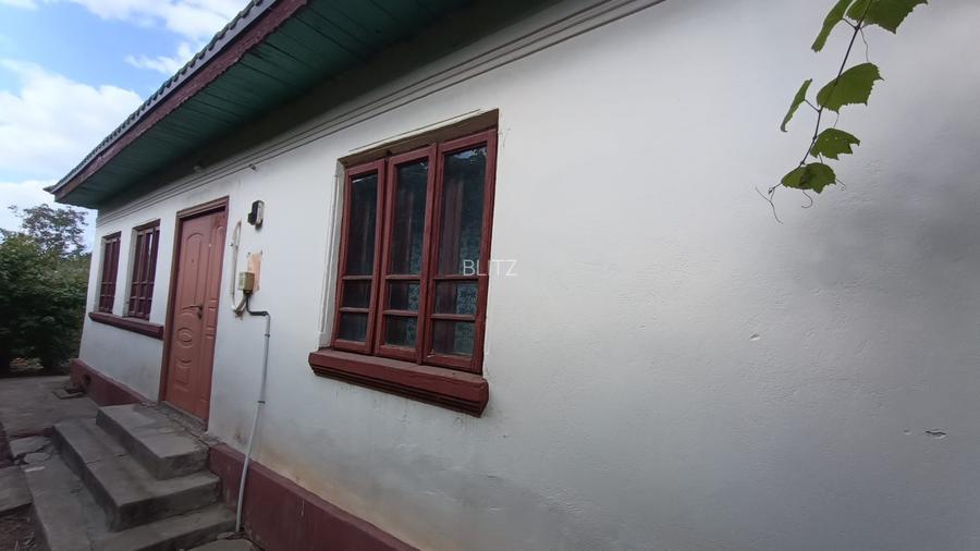 Casa de vanzare, 70 mp, teren 2.331 mp, zona Exterior Est