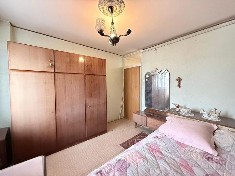 3 camere | Teiul Doamnei | Bloc din 83 | Reabilitat